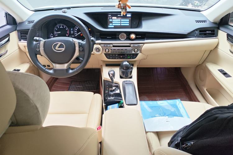 Used Lexus ES 2013 250 Elite Edition
