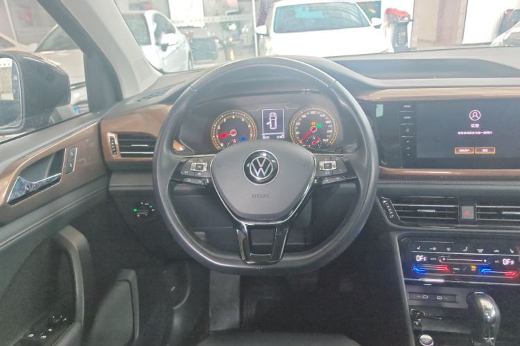 Used Volkswagen Tharu 2021 280TSI Two-Wheel-Drive Luxury Plus Edition Steering Wheel