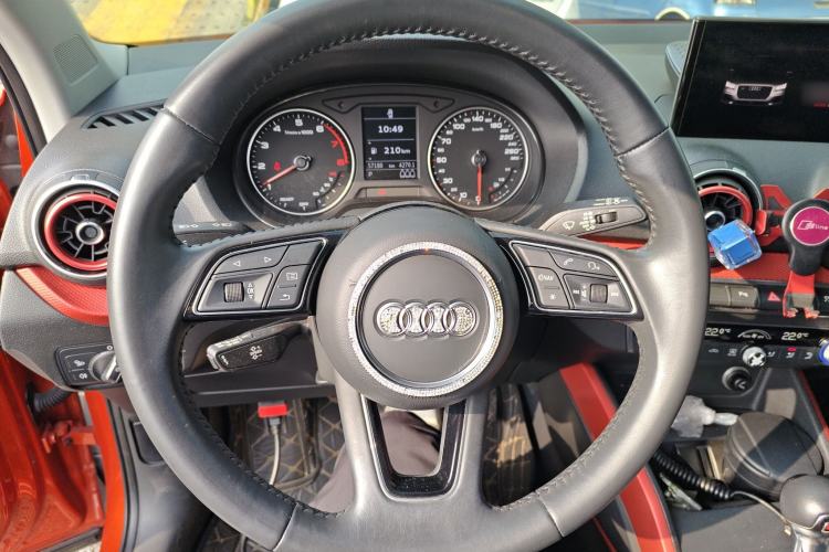 Used Audi Q2L 2018 35 TFSI Fashion Dynamic Version China V Emission Standard
