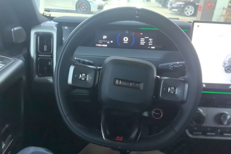 Used iCAR V23 2026 Model V23S 501 Four-Wheel Drive Peak Performance Edition Steering Wheel