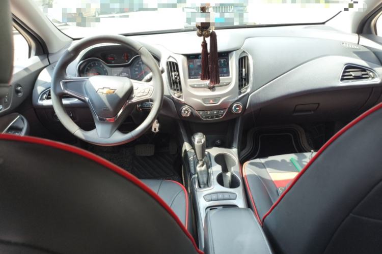 Used Chevrolet Cruze 2017 1.5L Automatic Xuanfeng Edition Center Console