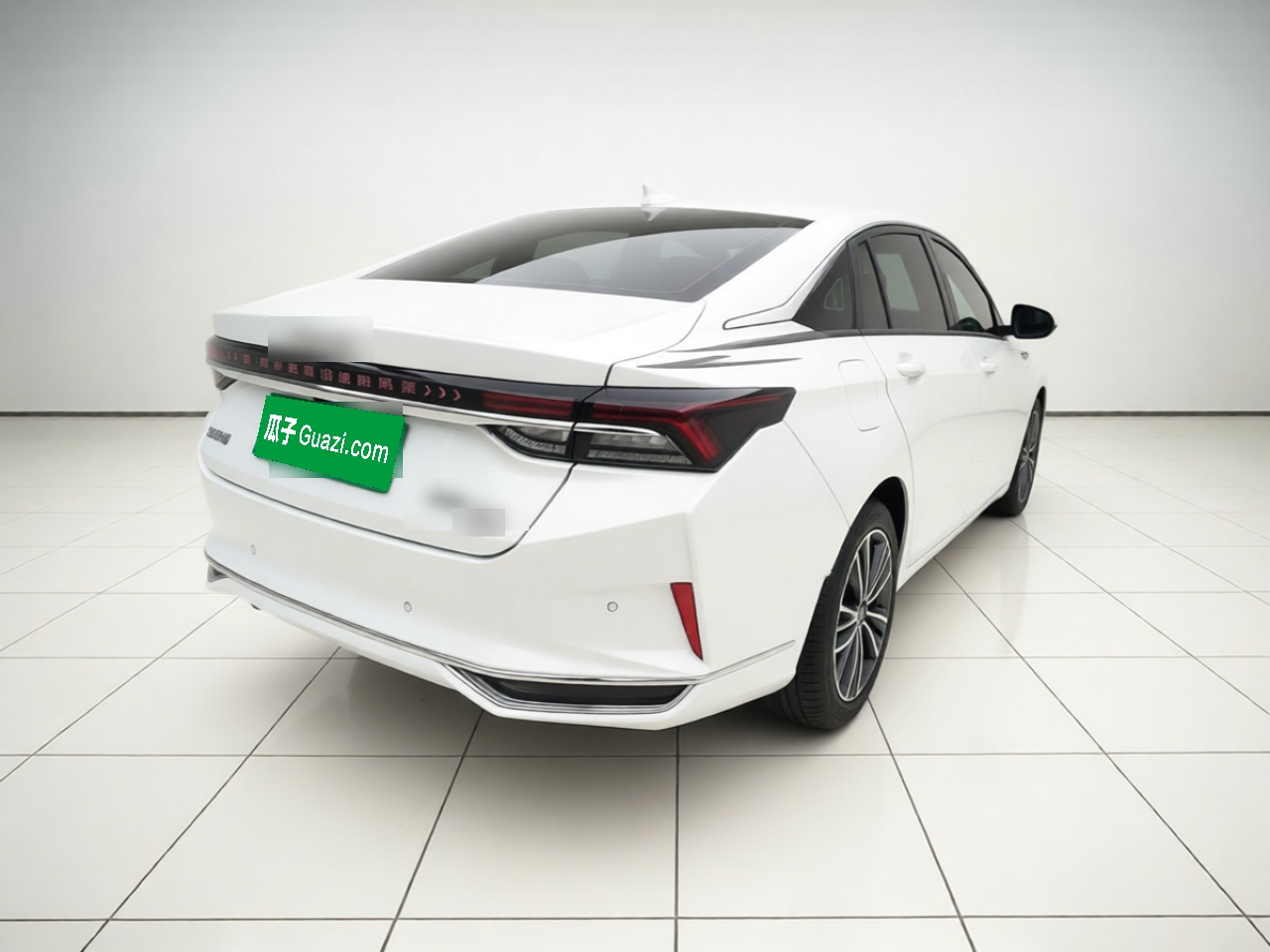 Dongfeng Aeolus Yixuan MAX 2023 1.5T Ultra-Stylish Trendsetting Dad Edition — снимка 6