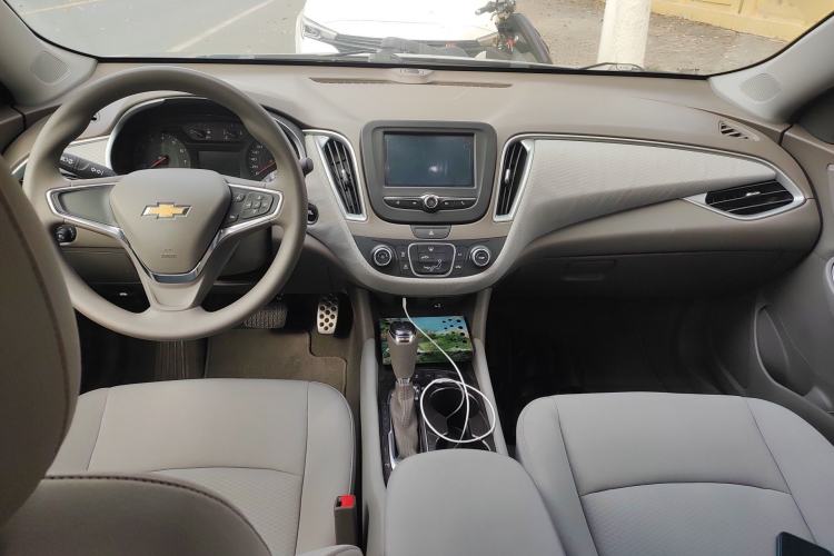 Used Chevrolet Malibu XL 2016 1.5T Dual-Clutch Enjoyment Edition Center Console