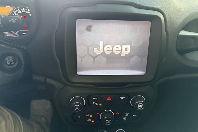 Used Jeep Renegade 2018 Connected Large Screen Version 180TS Automatic Four-Wheel Drive All-Terrain Version
