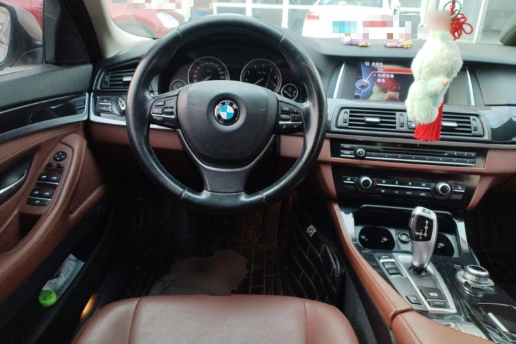 Used BMW 5 Series 2017 520Li Elegant Edition
