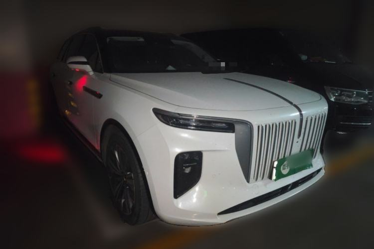 Used Hongqi E-HS9 2021 510 km Range Flagway Edition Six Seats Front Right 45 Deg