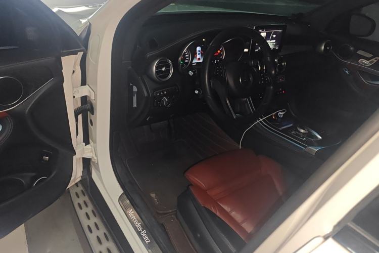 Used Mercedes-Benz GLC Coupe 2017 GLC 300 4MATIC Coupe SUV Driver Seat