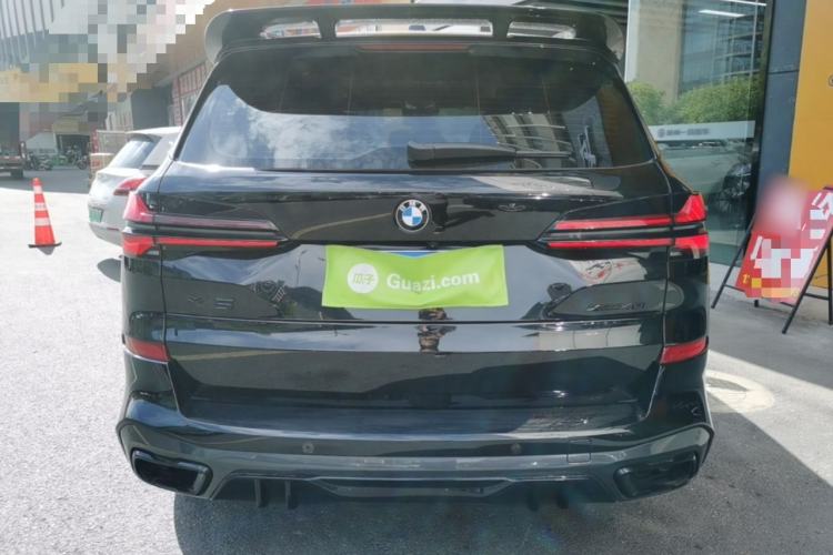 Used BMW X5 2023 xDrive 40Li M Sport Night Edition Package
