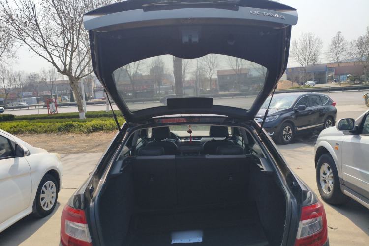 Used Skoda Octavia 2017 1.6L Automatic Chuanxing Edition
