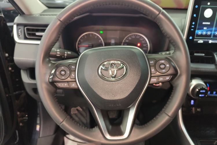 Used Toyota Wildlander 2021 2.0L CVT Two-Wheel Drive Luxury Edition Steering Wheel