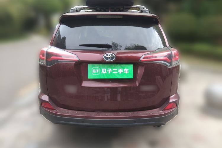 Used Toyota RAV4 2016 2.0L CVT Two-Wheel Drive Fashion Edition China V Standard