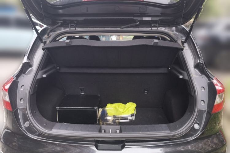 Used JAC Refine S2 2016 1.5L CVT Luxury Smart Version Two-Tone Edition