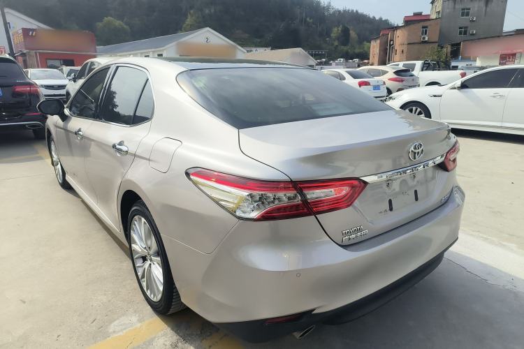 Used Toyota Camry 2018 2.5G Luxury Edition Rear Left 45 Deg