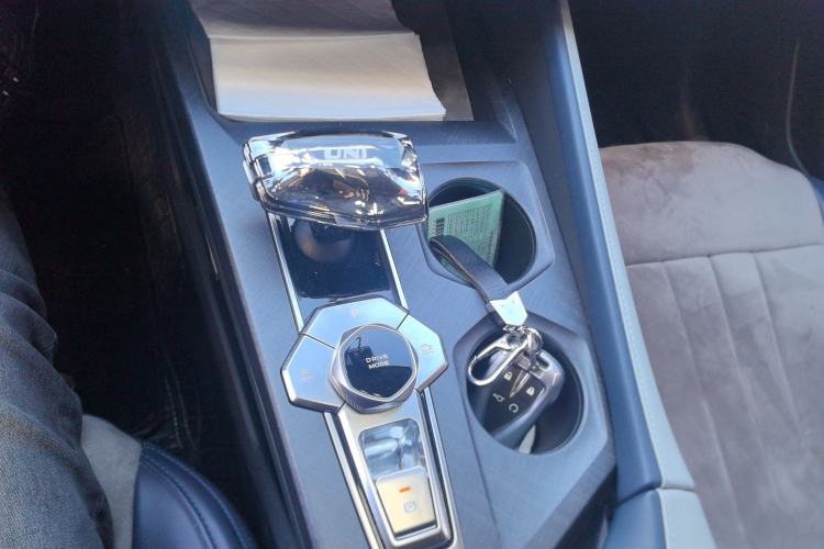 Used Changan UNI-V iDD 2023 Zhidian iDD 1.5T 113km Smart & Fun Version (Rapid Edition)