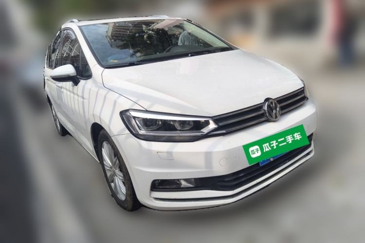 Used Volkswagen Touran 2018 Volkswagen Touran L 280TSI DSG Comfort Edition 6-seater