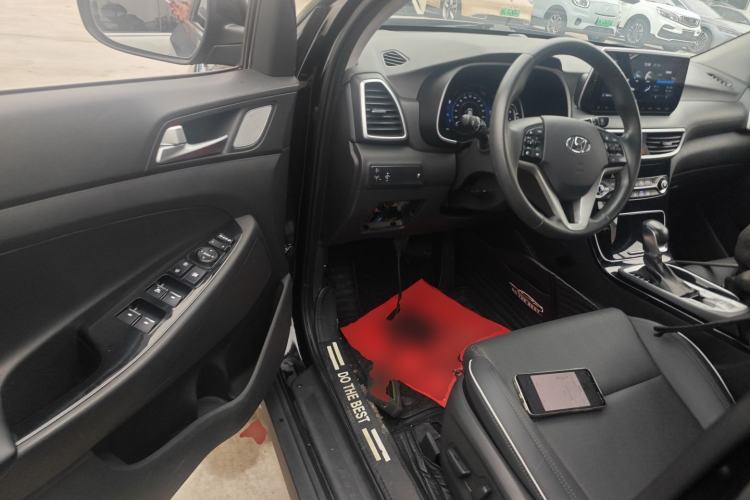 Used Hyundai Tucson 2019 280TGDi Dual-Clutch Two-Wheel Drive Fashion Edition China VI Standard Driver Seat