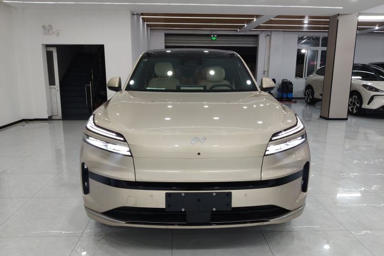 Used ONVO Luxeed L90 2025 Model—Max Six-Seater Version
