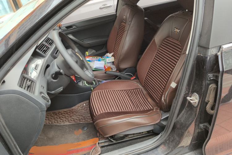 Used Volkswagen Santana 2015 1.6L Manual Fashion Edition