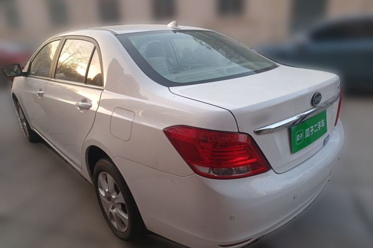 Used BYD e5 2017 300 Prestige Edition Rear Left 45 Deg