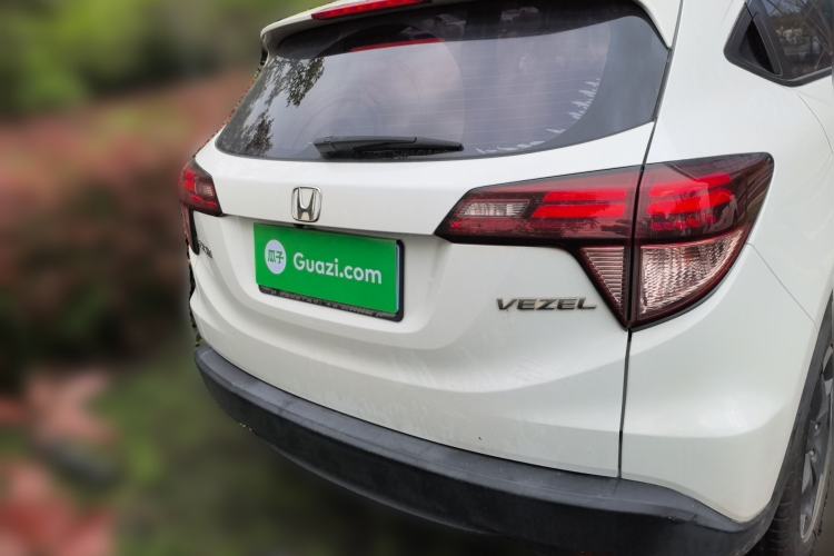 Used Honda Vezel 2017 1.8L CVT Front-Wheel Drive Pioneer Edition Rear