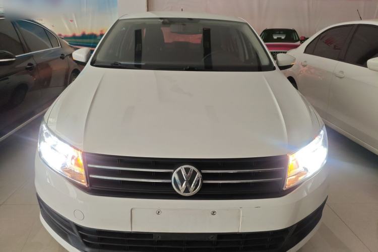 Used Volkswagen Santana 2016 1.6L Manual Fashion Edition Front