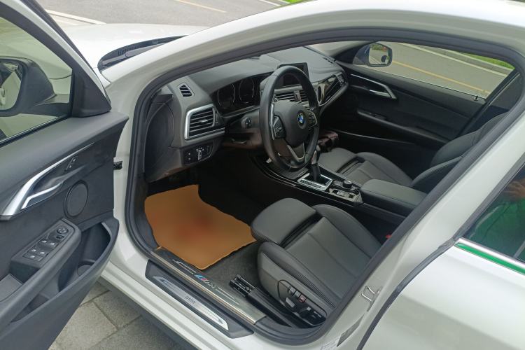 Used BMW 1 Series 2018 118i Sport Edition Driver Seat