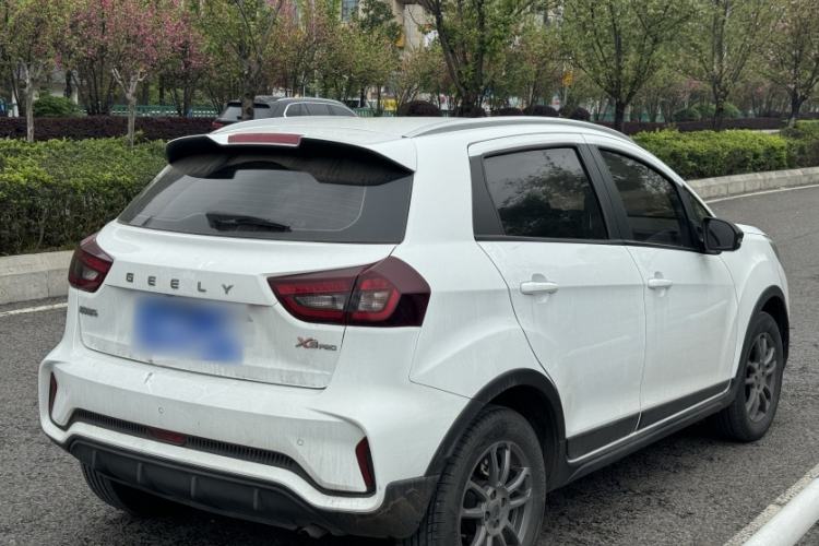 Used Geely Auto Vision X3 2021 PRO 1.5L CVT Deluxe Model Exterior 6