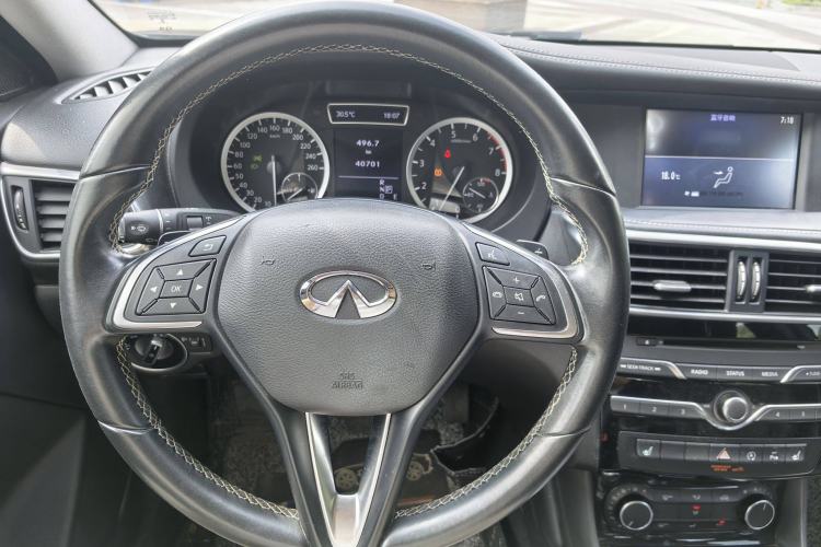 Used Infiniti QX30 2017 1.6T Two-Wheel Drive Fashion Edition
