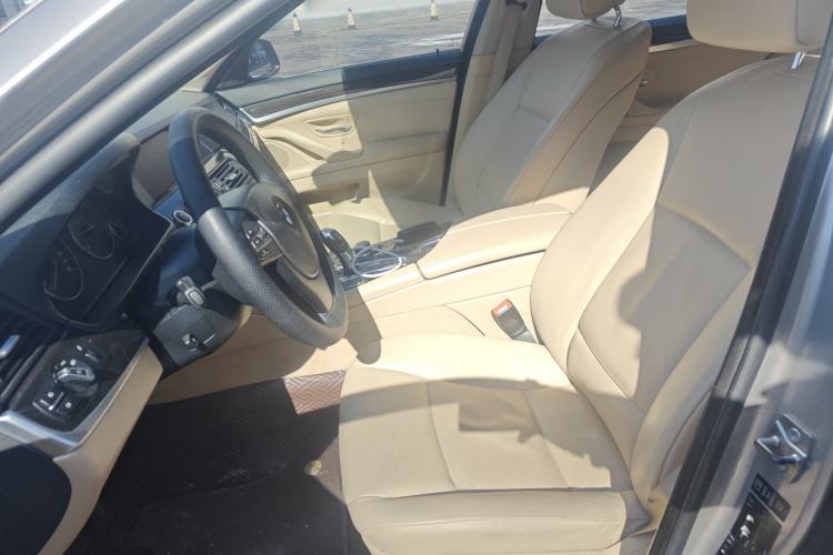 Used BMW 5 Series 2012 530Li Leading Model
