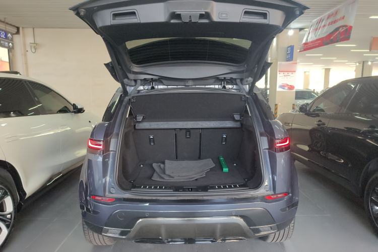 Used Land Rover Range Rover Evoque 2024 Aurora L 249 PS Prestige Light-Chasing Edition
