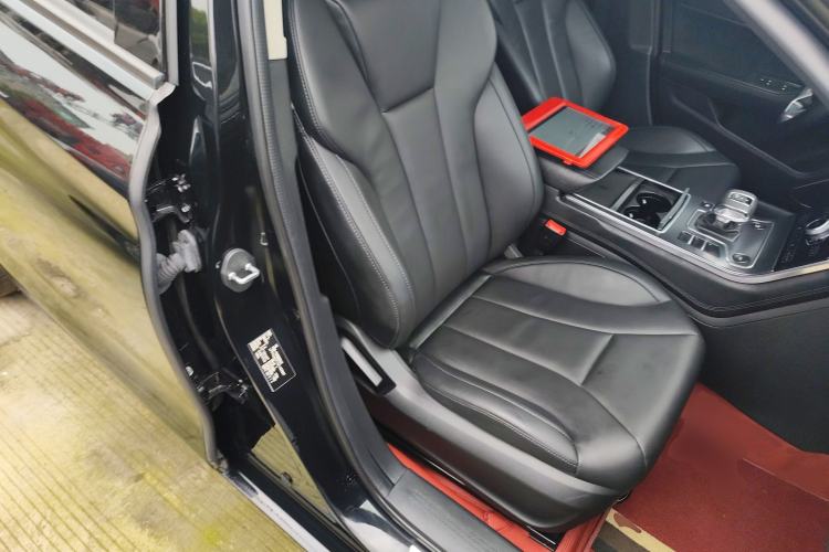 Used Hongqi H5 2020 1.5T DCT Flagship Edition Right Front Seat