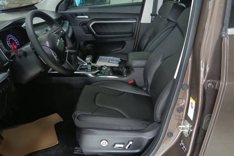 Used Haval H6 2017 Red Label 2.0T Automatic Two-Wheel Drive ZhiShang Model Left Front Seat