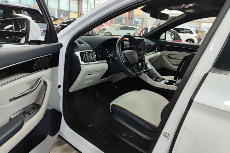 Used BYD Song PLUS New Energy 2023 Champion Edition EV 520KM Luxury Model