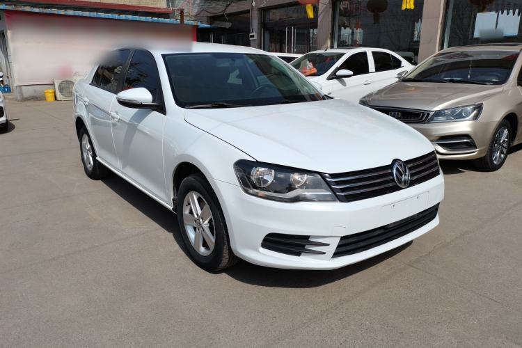 Used Volkswagen Bora 2014 1.6L Automatic Fashion Model Front Right 45 Deg