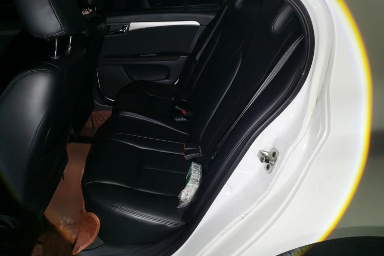 Used Roewe 350 2015 1.5L Manual Luxury Sunroof Edition
