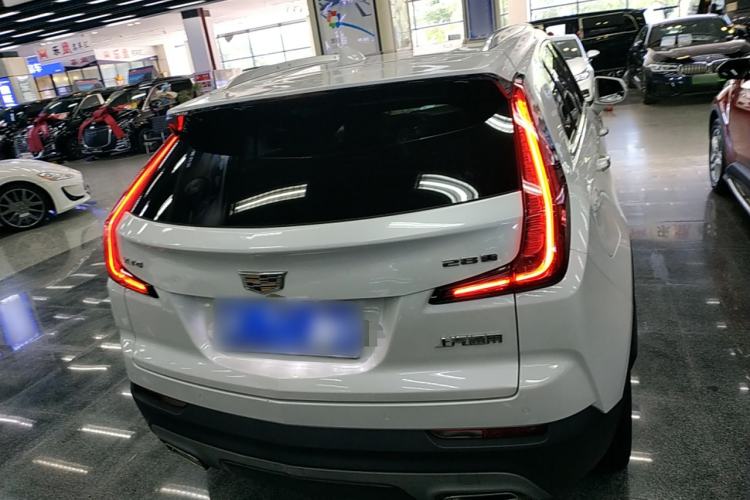 Used Cadillac XT4 2018 28T Two-Wheel Drive Leading Version
