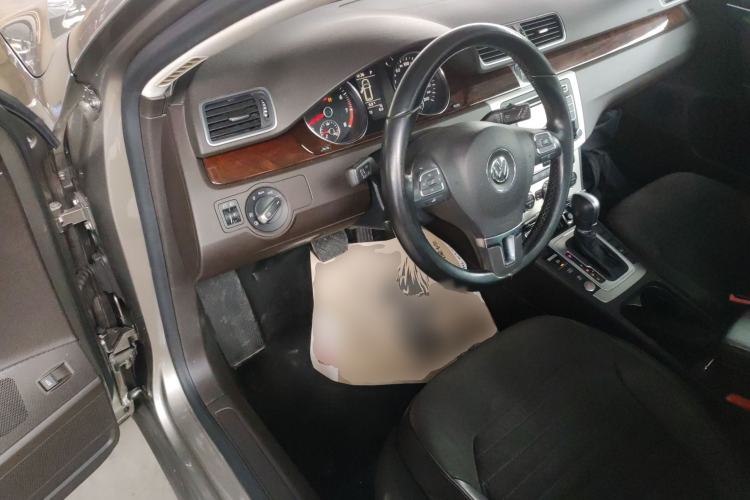 Used Volkswagen Magotan (Import) 2012 Travel Edition 2.0 TSI Comfort Version
