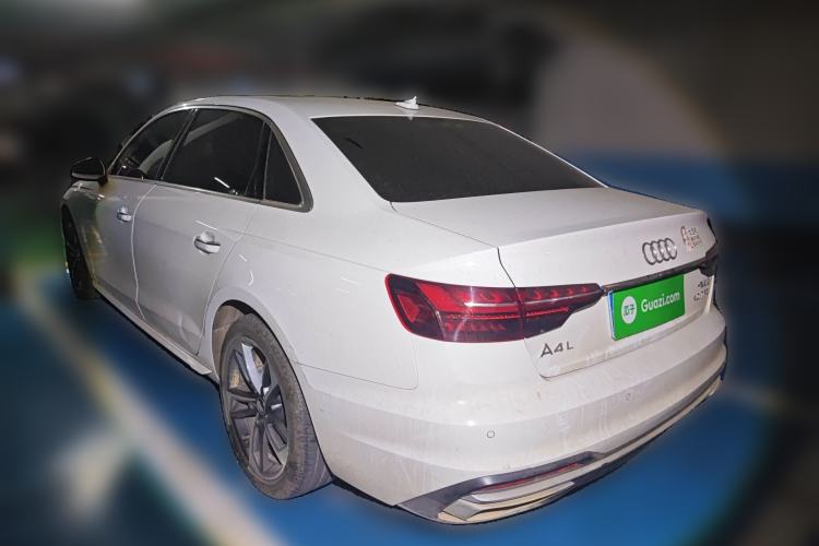 Used Audi A4L 2020 40 TFSI Fashionable and Elegant Model
