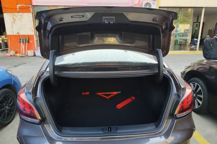 Used MG 5 2021 Revised Version 180 DVVT CVT Youth Luxury Edition