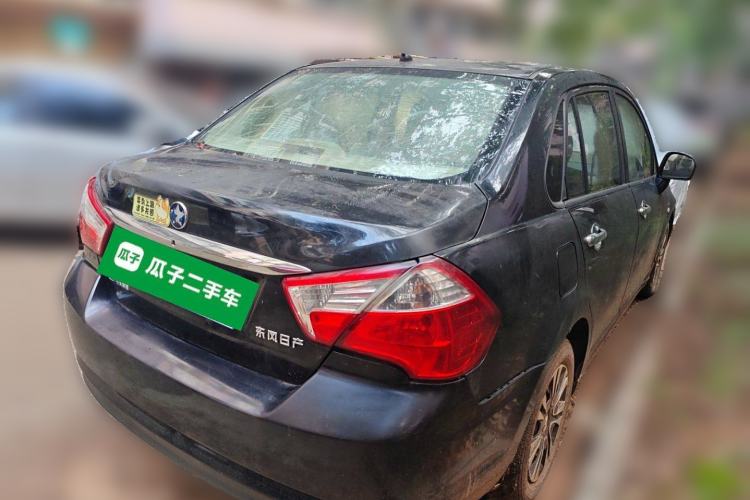 Used Venucia D50 2012 1.6L Manual Comfort Edition
