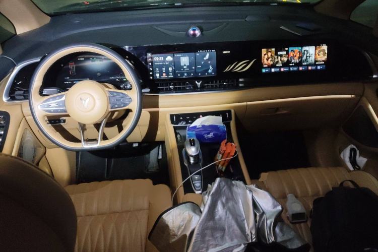 Used VOYAH Dream 2022 Low-Carbon Edition Dream+ Smart Enjoyment Package Center Console