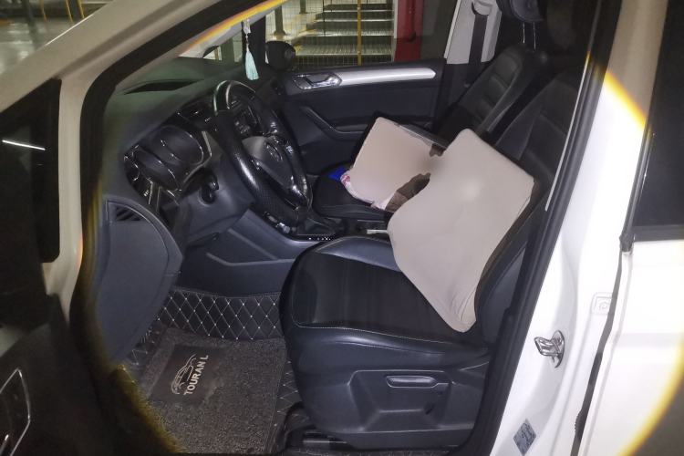 Used Volkswagen Touran 2018 Volkswagen Touran L 280TSI DSG Comfort Edition 7 Seats China V Emission Standard Left Front Seat