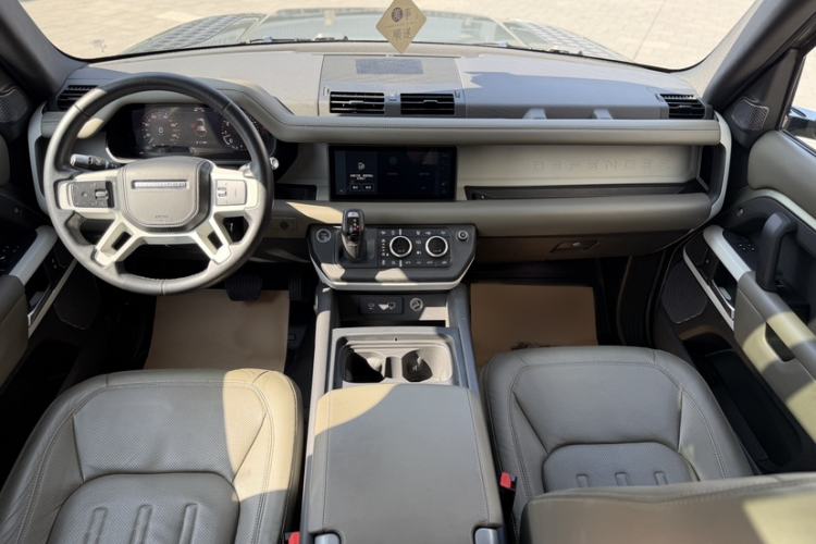 Used Land Rover Defender 2020 110 P400 HSE Exterior 10