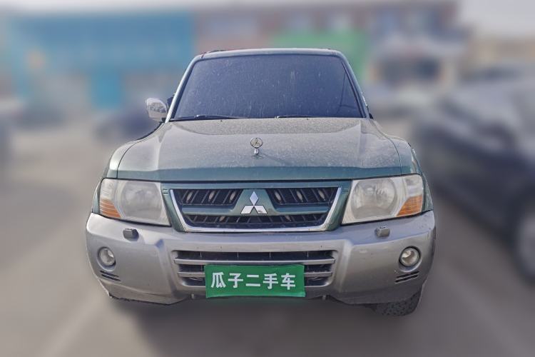 Used Mitsubishi Pajero 2006 3.0L AT GLS Front