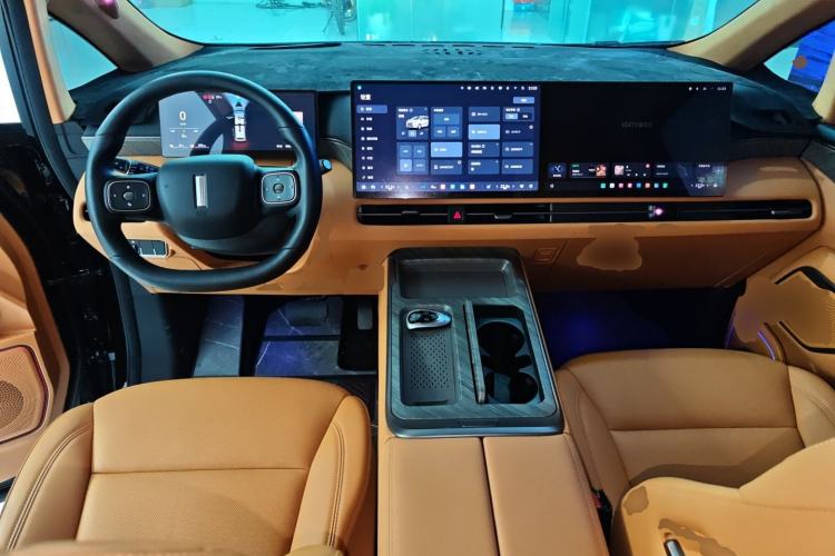 Used Wey Gaoshan 2025 Four-Wheel Drive Alpine 8