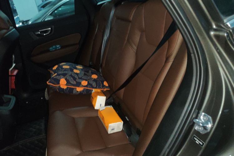 Used Volvo XC60 2019 T5 4x4 Smart Edition China VI Standard