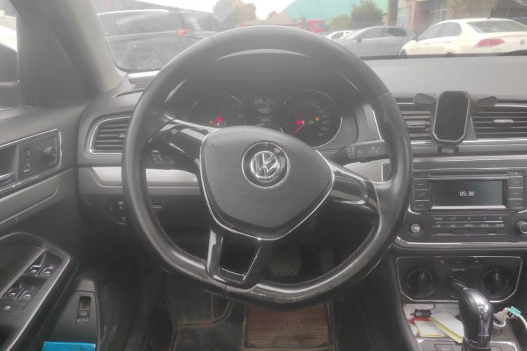 Used Volkswagen Lavida 2015 1.6L Automatic Comfort Edition