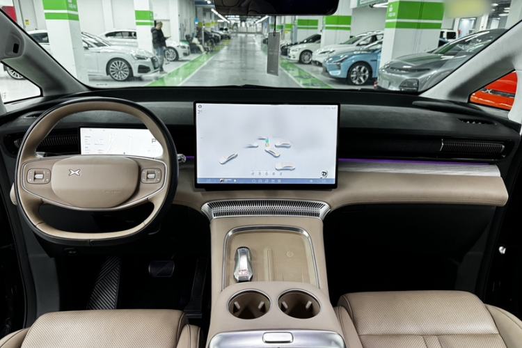 Used XPeng X9 2024 702 Ultra-Long Range Max
