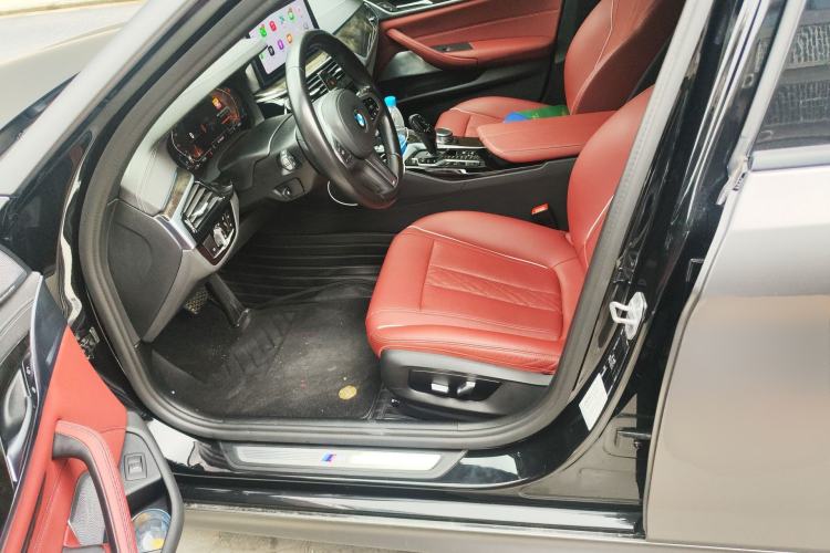 Used BMW 5 Series 2021 525Li M Sport Package Left Front Seat