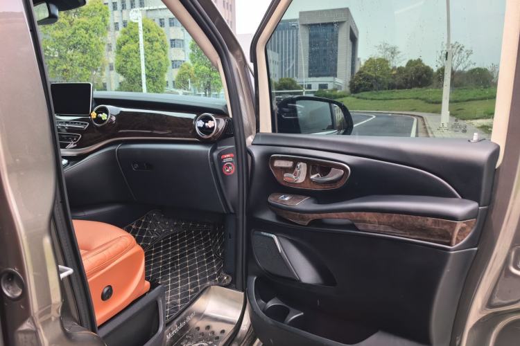 Used Mercedes-Benz V-Class 2018 V 260 L Prestige Extended Version China V Interior 3